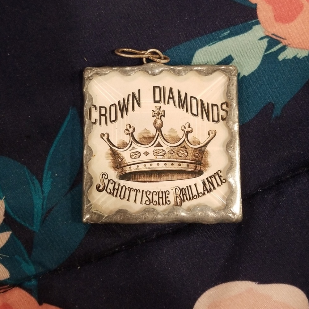 Double sided pendant